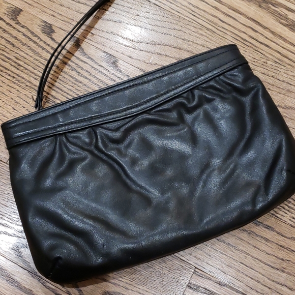 Vintage Etienne Aigner black leather clutch - Picture 3 of 5